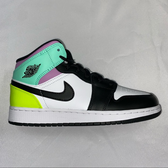 Jordan Shoes - Nike Air Jordan 1 Mid GS Pastel 7y 8.5W